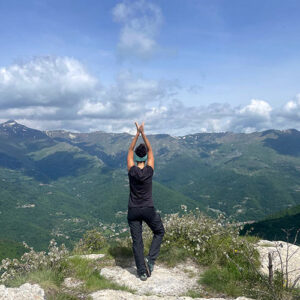 Trekking e Yoga al Monte della Guardia con Pamela Rossignolo. Pranzo al Rifugio Pian dell'Arma