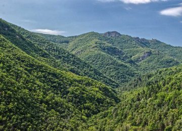 Caprauna is in the Ligurian Alps at 1000 m above sea level - Pian dell'Arma Refuge